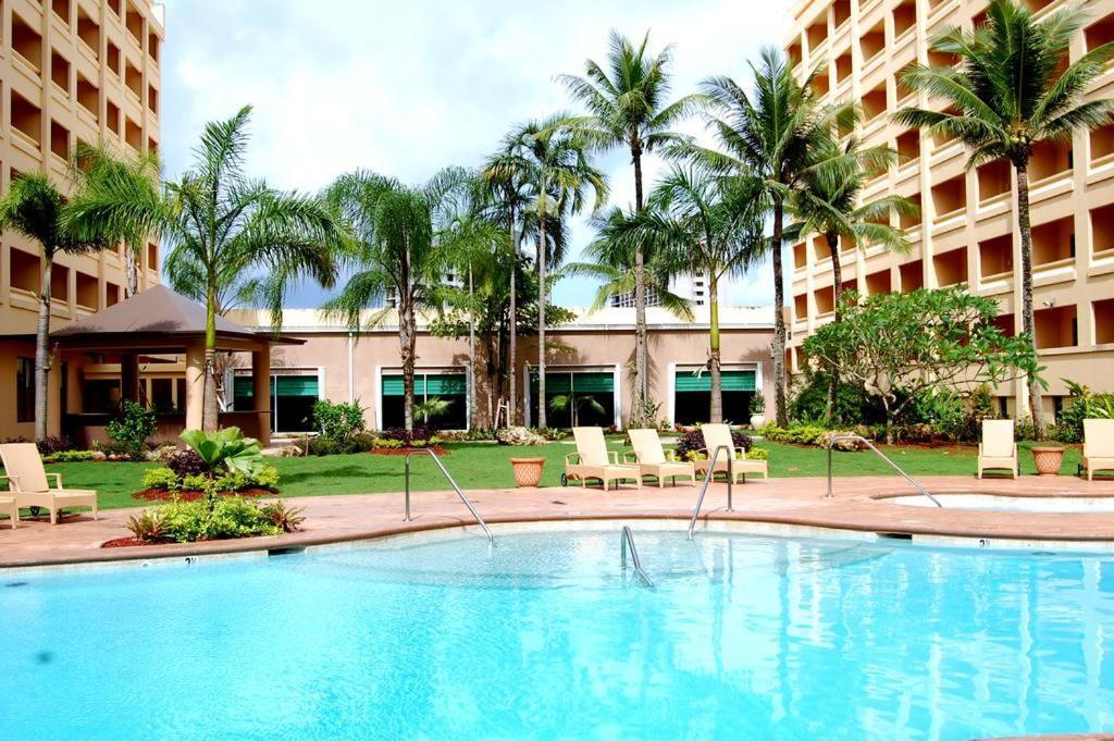 Guam Plaza Resort Тьюмон Екстер'єр фото