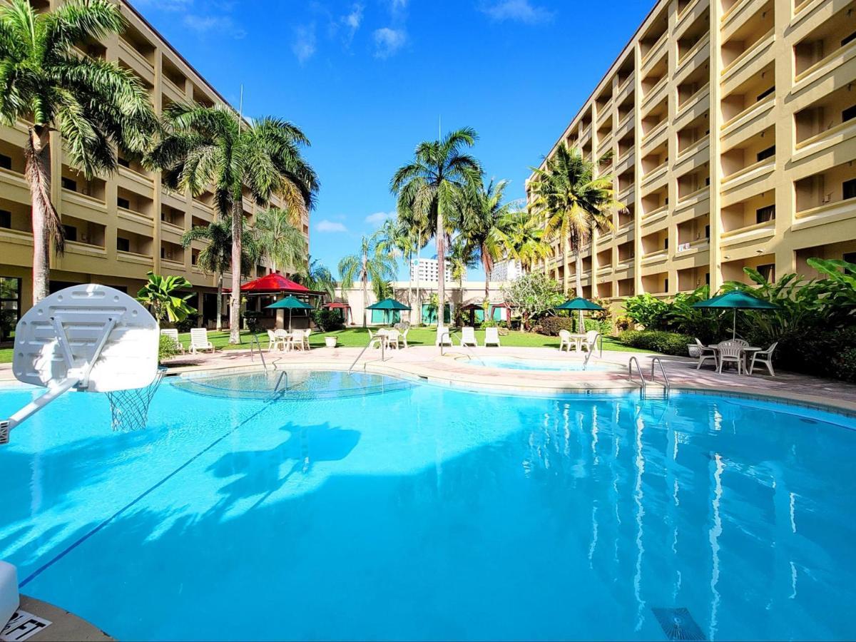 Guam Plaza Resort Тьюмон Екстер'єр фото