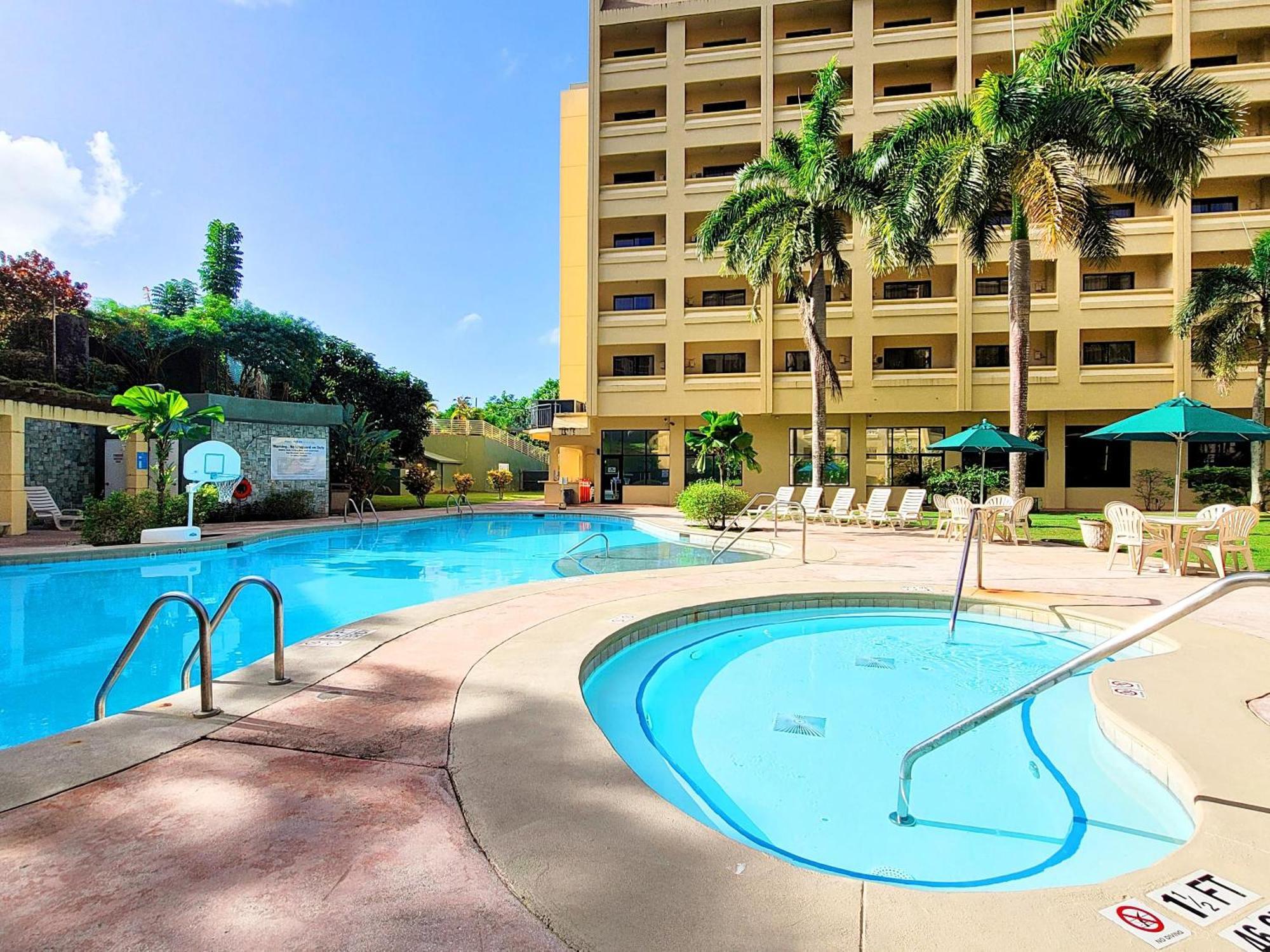 Guam Plaza Resort Тьюмон Екстер'єр фото