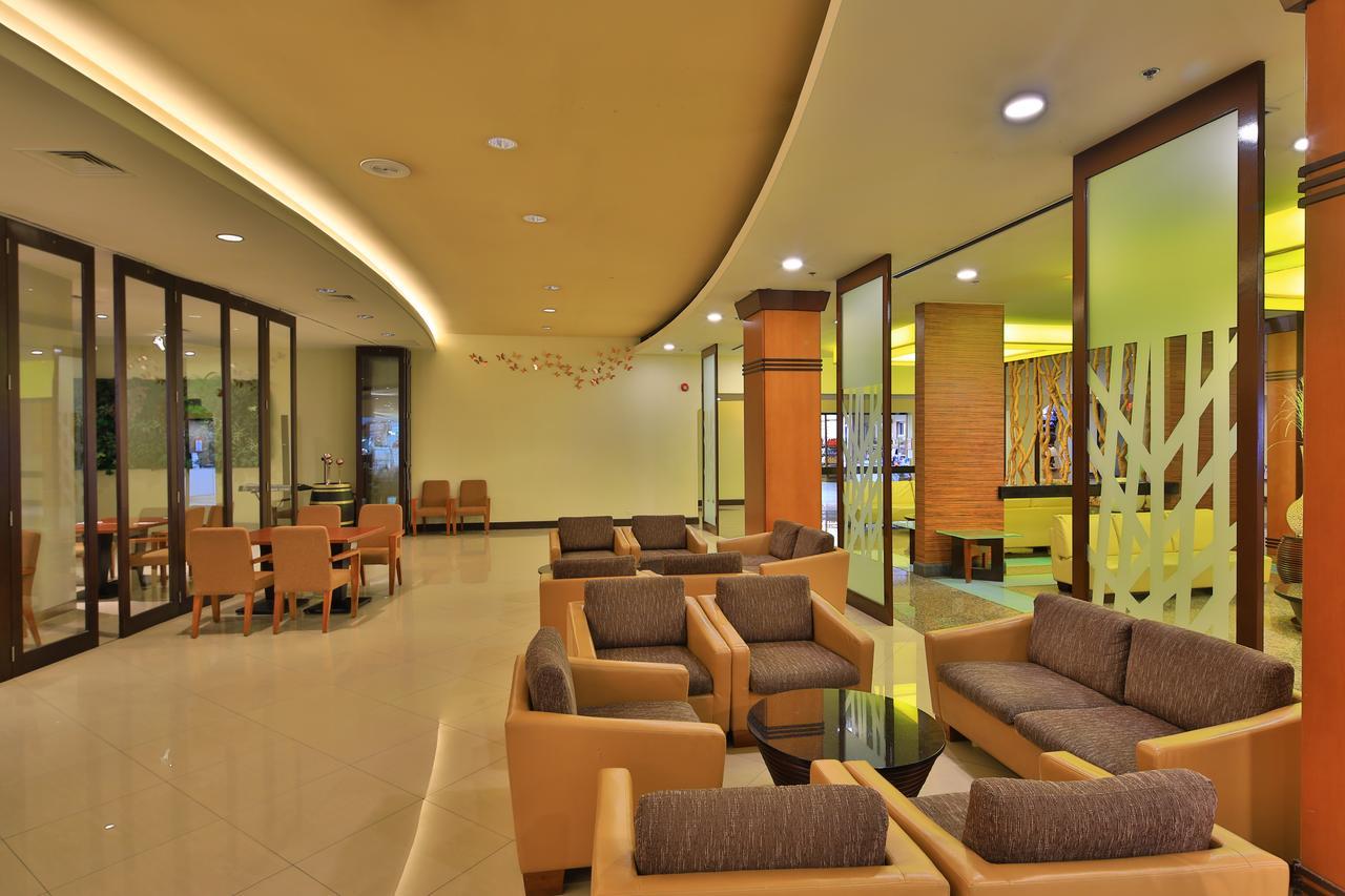 Guam Plaza Resort Тьюмон Екстер'єр фото
